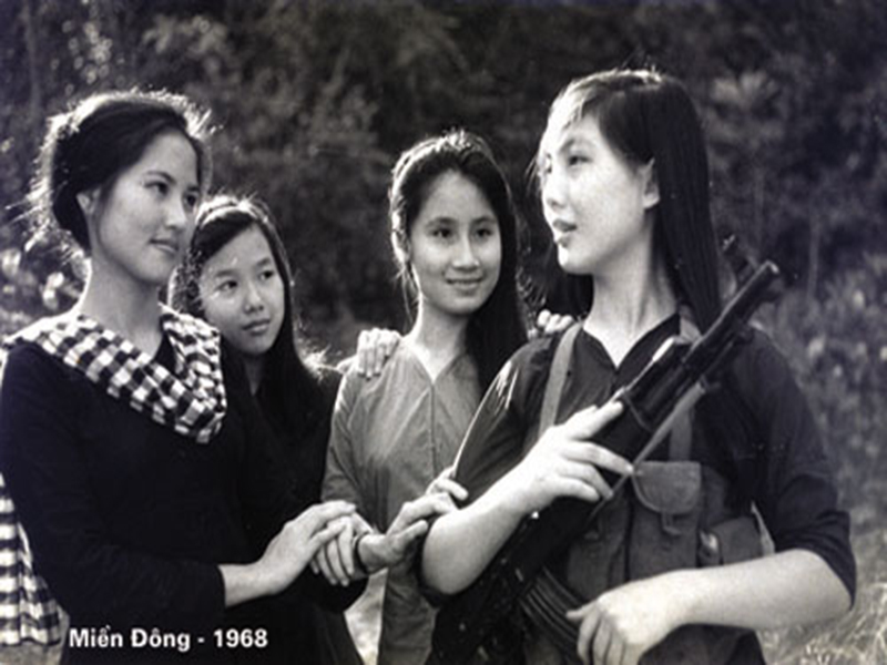 Xin đừng hỏi tuổi những bài ca